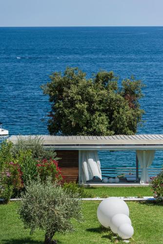 Kassandra Bay Resort Suites & Spa - image 9