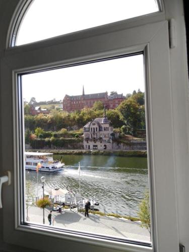 Pemandangan, Le Cerf Vert in Dinant