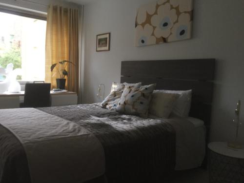 Bed, Lovely Apartment, Vuorimiehenkatu 31 in Ullanlinna
