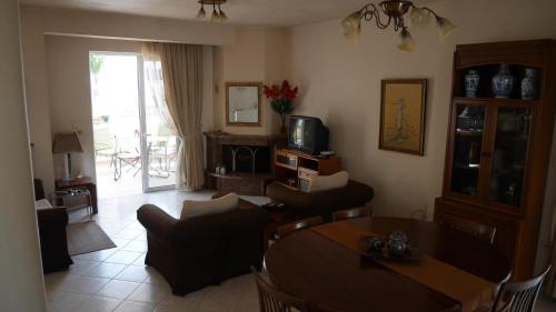 Villa with the view of Palamidi and Bourtzi, Nauplia (foto 3)