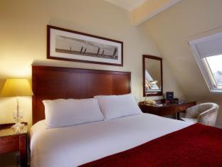 Macdonald Elmers Court Hotel, Lymington (Foto 9)