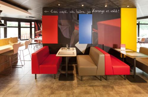 Ibis Évry-Courcouronnes - image 4