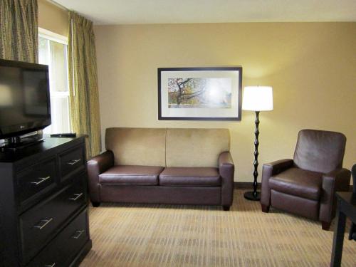 Extended Stay America Suites - Seattle - Everett - Silverlake