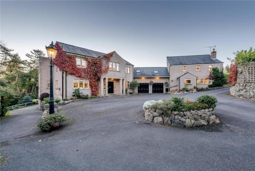 Large Country House Nestled In The Ribble Valley - Sleeps 12, , Lancashire