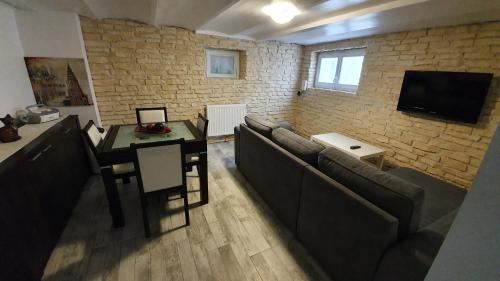 "LE TRAMWAY" Appartement 150m gare des Aubrais