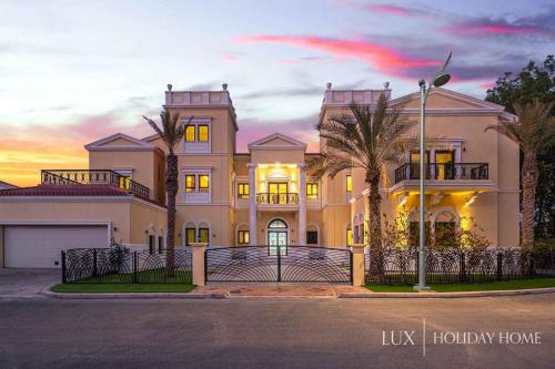 LUX - The Dubai Paradise Palace