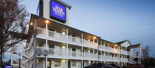 InTown Suites Extended Stay Chesapeake VA - I-64 Crossways Blvd