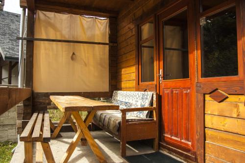 ระเบียง/ชานเรือน, Kryvorizka Palanka in มิคูลิชิน