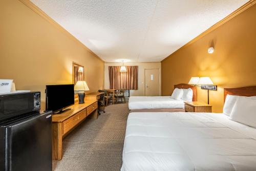 Americas Best Value Inn St. Marys in Saint Marys, USA