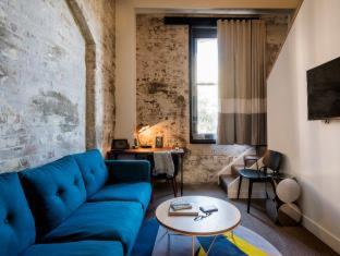 Hotel Woolstore 1888, Sydney - Handwritten Collection