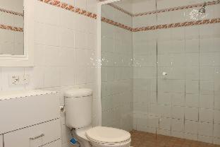 Glasgow Arms Hotel - image 11