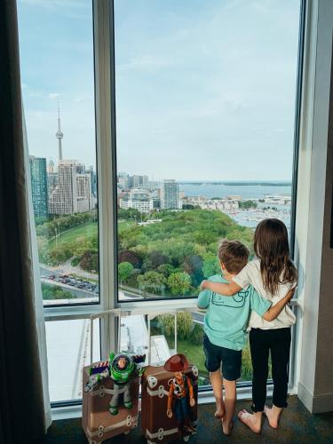 Hotel X Toronto by Library Hotel Collection photo 4
