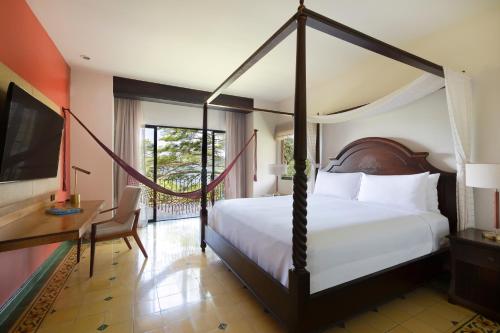 1 queen bed