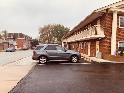 Red Carpet Inn Norristown PA