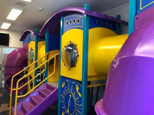 Játszótér, Risdon Brook Hotel in Risdon Vale