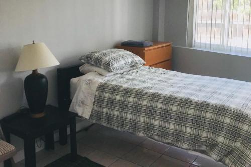 3 Bedrooms Guest House, Pacific Beach, Sea World, Downtown,& 3 bus lines-3 detail