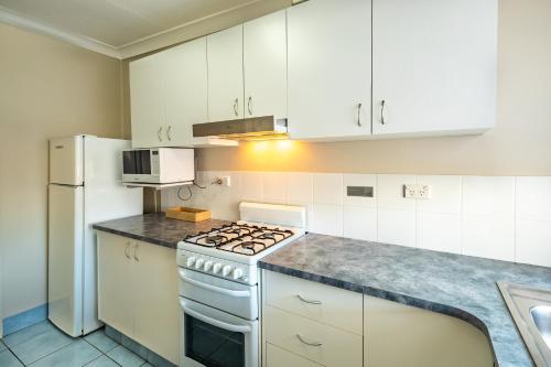 2 bedrooms, 3 beds
