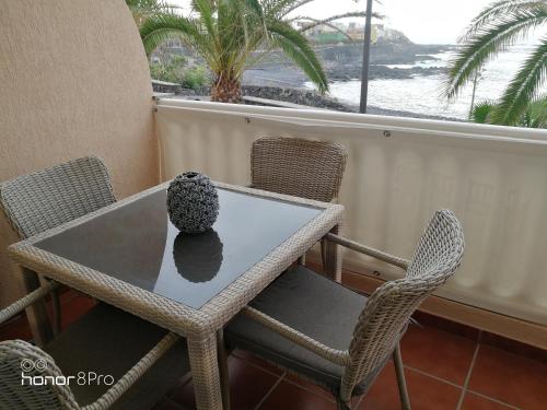  The terrace on the sea, Pension in Caleta de Interián