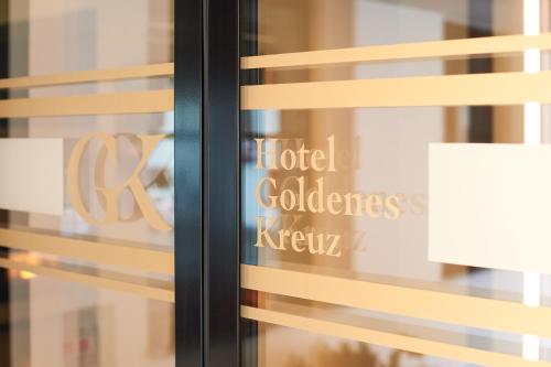 Quality Hosts Arlberg - Hotel Goldenes Kreuz B&B