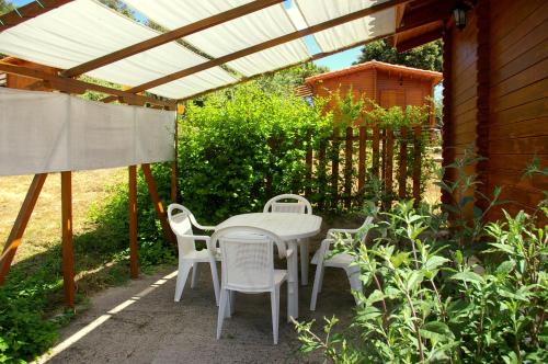Cabanas del Cortino in Monleras