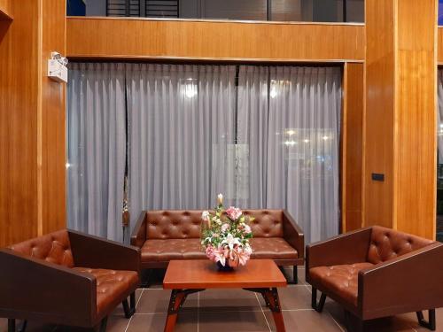 Lobby, J.P.GRAND HOTEL in Trat