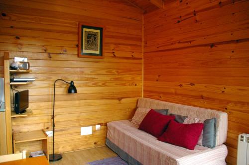 Cabanas del Cortino in Monleras