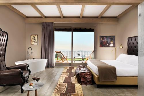 Book the Deluxe Junior Suite Deluxe Junior Suite