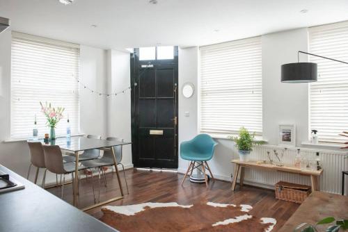 Modern 1 Bedroom Apartment In Fulham, , London