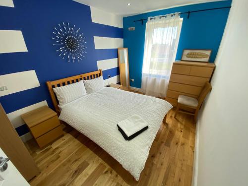 Amazing 3 Bedroom Apartment, Vauxhall, London