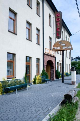 Зовнішній вигляд готелю, Hotel Bida z Nędzą (Hotel Bida z Nedza) in Олтажев