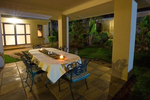 Casabella Guesthouse – East London, IA