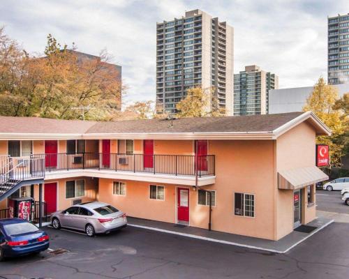 Econo Lodge City Center