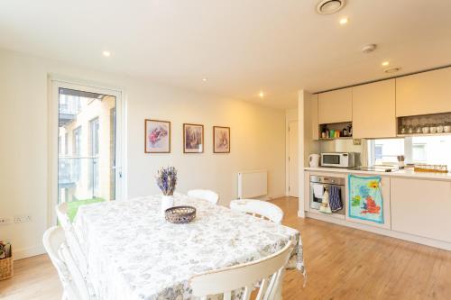 Picture of Amazing Modern 2 Bedroom Flat In Greenwich For 4 People