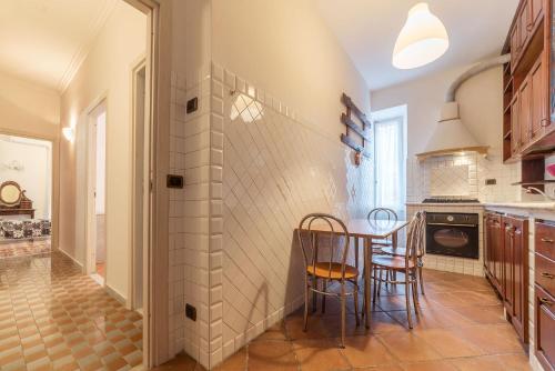 Piramide & Testaccio Design Flat - image 8