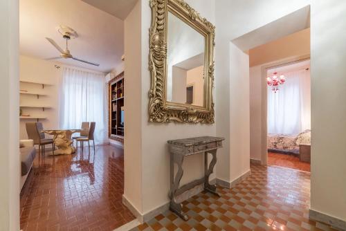 Piramide & Testaccio Design Flat - image 6