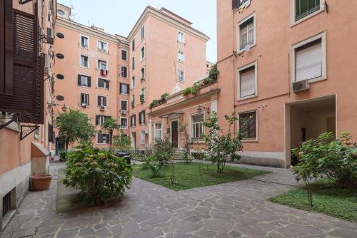 Piramide & Testaccio Design Flat - image 2