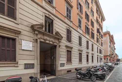 Piramide & Testaccio Design Flat - image 3