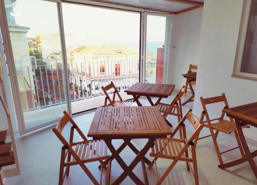 Hello B&B – Aci Trezza, CA