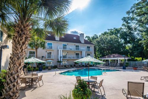 Swimming pool, Palmera Inn & Suites in Hilton Head Island (SC)