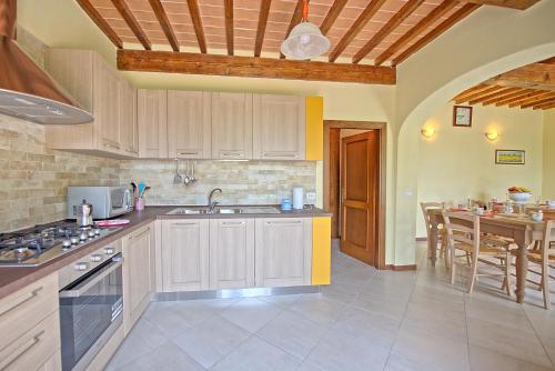 Konyha, Borgo Veronica by PosarelliVillas in Col di Morro