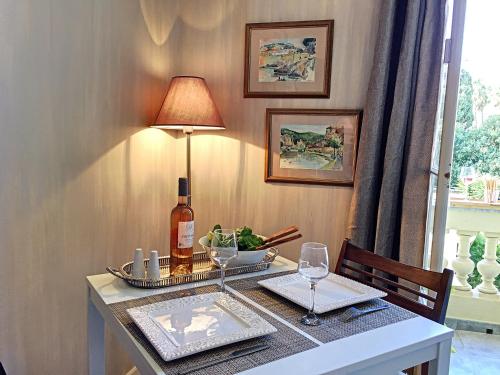 Nestor&Jeeves - ANGEL'S BAY - City center - Close beaches - main image