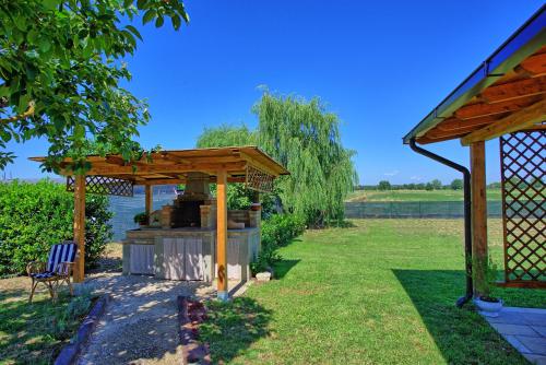 Зручності, Casa Violina by PosarelliVillas in Теронтола Дi Кортона