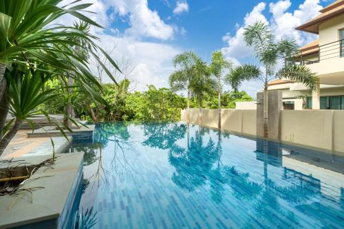 Villa Sole Lux 3 bedrooms with pool Nai Harn Villa Sole Lux 3 bedrooms with pool Nai Harn