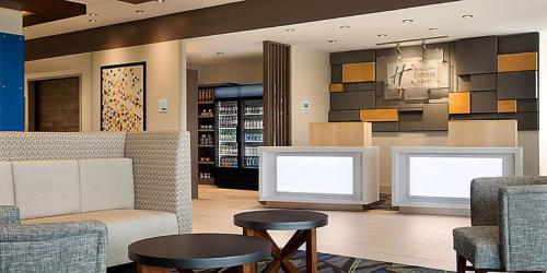 Holiday Inn Express & Suites - Savannah W - Chatham Parkway an IHG Hotel - main image