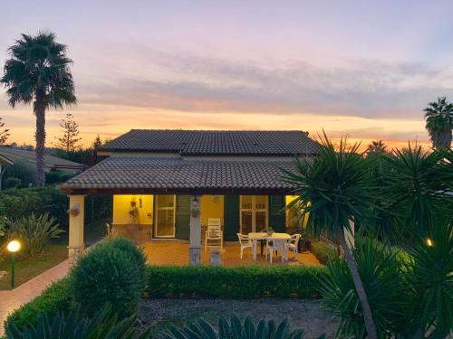 Villa Plumeria - Cefalu beach greenhouse Free parking