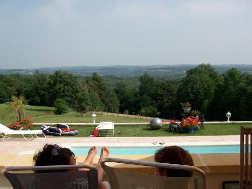 Peldbaseins, La Maison du Parc in Saint-Raphael (Aquitaine)