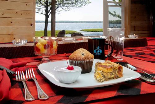 Food and beverages, Leech Lake Resort Bed & Breakfast in Walker (MN)