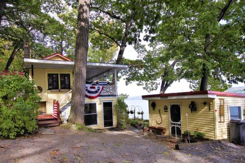 Holiday home in Dundee New York