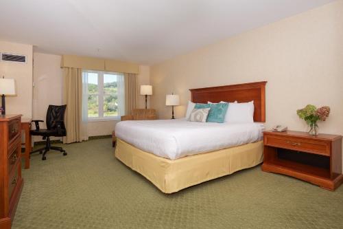 White River Inn & Suites