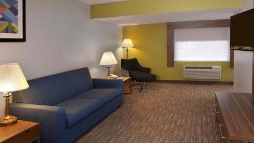 Holiday Inn Express Mount Pleasant- Scottdale, an IHG Hotel